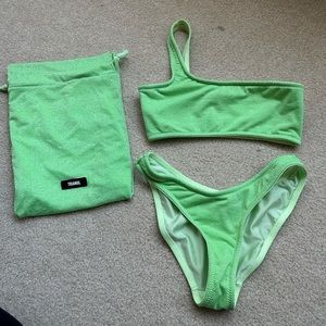 never worn triangl bikini set